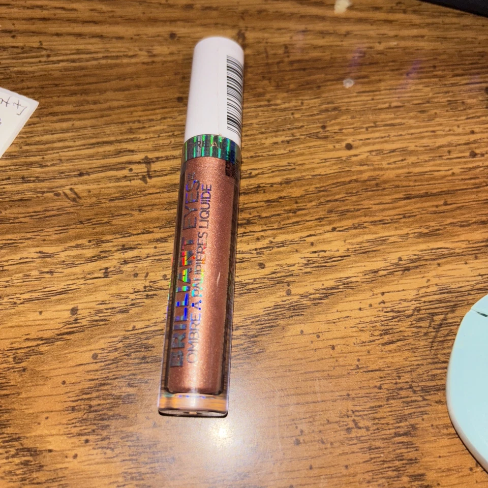 L’Oreal Paris brilliant eyes liquid shadow 420 rose￼jam - Image 1 of 1