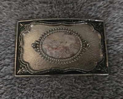 Hebilla de cinturón estilo vintage con una piedra de ágata pulida Foto 1 de 2
