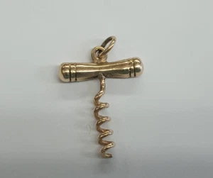 14k Yellow Gold Corkscrew Cham Pendant - Picture 1 of 5