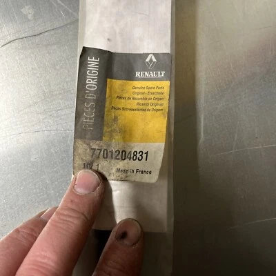 FLEXIBLE DE FREIN AVANT ORIGINE RENAULT R25 7701204831 - Photo 1/4