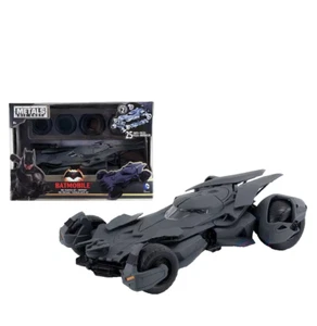2016 Batman vs Superman Batmobile Model Kit Jada 1/24 Primer Gray 97359 - Picture 1 of 6