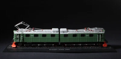 ATLAS EI 12.2115 + 12.2116 1954 Tram Train 1/87 Plastic Model - Image 1 of 4