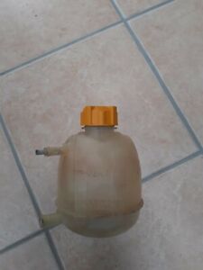 RENAULT CLIO COOLANT EXPANSION BOTTLE (BOUGHT AS A SPARE FOR OUR ROVER 800)