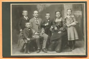 Republik, MI, Portrait einer Familie, von Taylor, um 1900 Bodenstempel - Bild 1 von 3