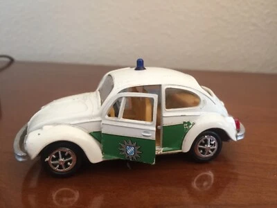GAMA mini VW 1302, escala 1:43, Hecho en Alemania Foto 1 de 4