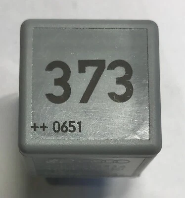Audi 8D0951253A Nr.373  Schließer Relais  4-polig 12V Relay - Bild 1 von 4