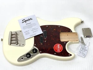 ¡Genuino! Cuerpo de bajo Mustang serie 60 Fender Squier COMPLETAMENTE CARGADO Classic Vibe - Imagen 1 de 23