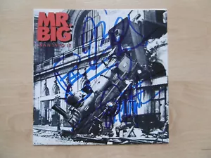 Mr. Big Autogramme signed CD Booklet "Lean Into It" - Picture 1 of 1