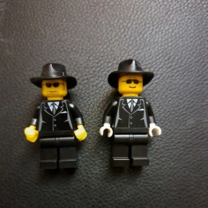 2 × LEGO Minifig COLLECTABLE  MINT - Picture 1 of 4