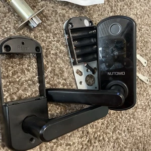 NUTOMO Schlüsselloses Türschloss, Fingerabdruck mit Tastenfeldern Smart Lock mit Griff NEU - Bild 1 von 9