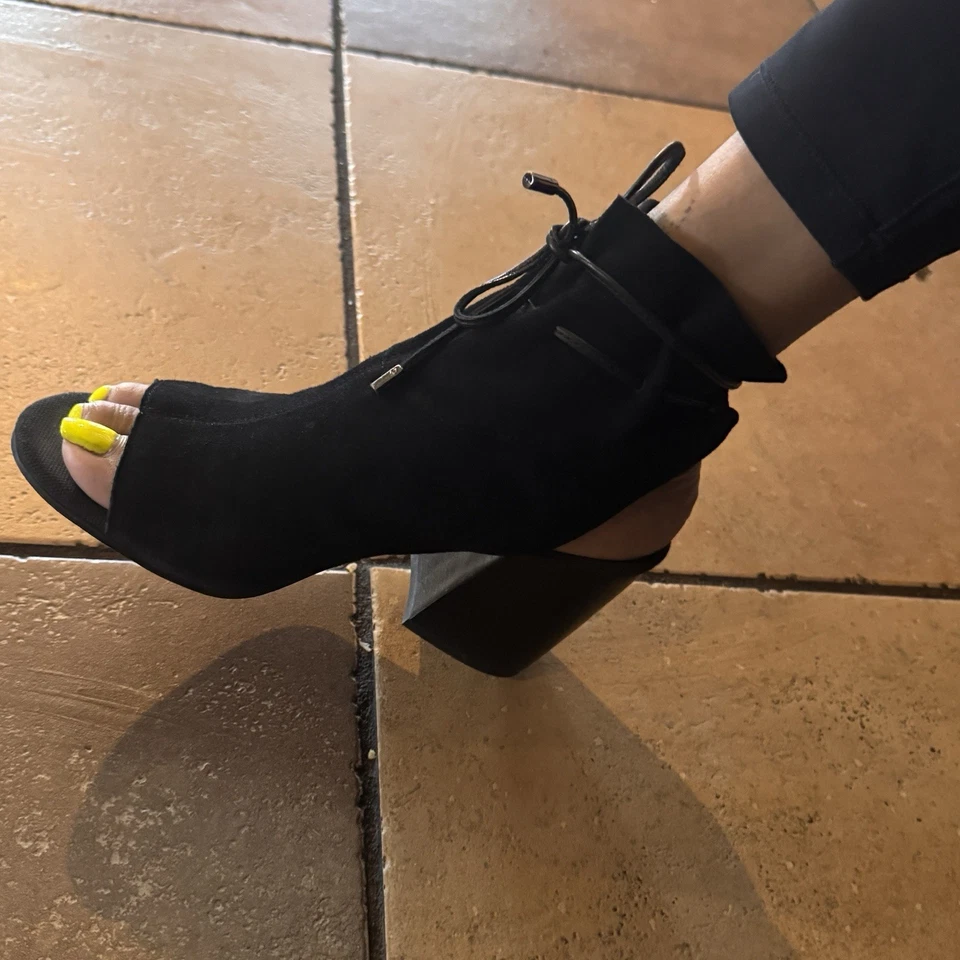 Botines gruesos Franco Sarto Tacones Mujer Talla 8.5 Negros Fenwick Gamuza Punta abierta Foto 1 de 1