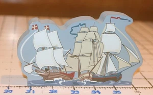 The Cats Meow Village Cat's Celebrating barcos altos 2000 - Imagen 1 de 3