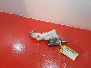 2014 KIA RIO Brake Master Cylinder - Picture 1 of 4
