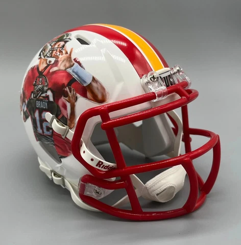 TOM BRADY TAMPA BAY BUCCANEERS   RIDDELL SPEED MINI HELMET **VERY DETAILED** Cover
