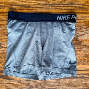 Nike Pro Pantaloncini a Compressione Dri-FIT Corsa Atletica Fitness XS - Foto 1 di 6