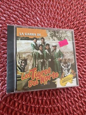 LOS TIGRES DEL NORTE LA GARRA DE  Foto 1 de 3
