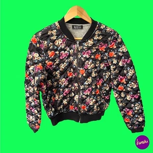 STRADIVARIUS Women's Quilted Jacket, Floral Bomber Style, Cropped, Black, UK L - Picture 1 of 7