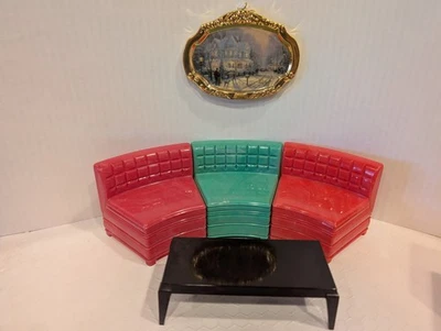 Ideal Young Decorator 10 диванов ПК СМЕСЬ/СООТВЕТСТВИЕ винтажная мебель для кукольного домика 1 1/2 дюйма - Изображение 1 из 4