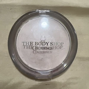 The Body Shop Crema Colorante Migliorante Tonalità Naturale Nuova 8g  - Foto 1 di 3