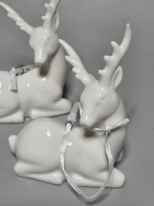 4 adornos de porcelana blanca ciervo Navidad 3" poste comercial oriental - Imagen 1 de 7
