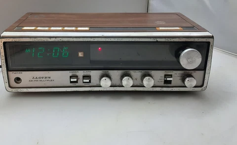 Rare Vintage Lloyd's Multiplex AM FM Stereo Clock Radio with Vintage Flip Clock Cover