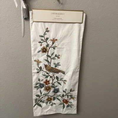 CYNTHIA ROWLEY TABLE RUNNER 16 X  72 EMBROIDERED - Image 1 of 4