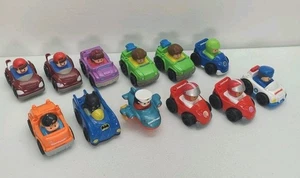 Lot Of 12 Fisher Price Little People Wheelies Lot Batman Racecars Garbage Police - Picture 1 of 24