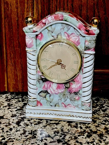 Pink Rose Chintz Ceramic Mantle Quartz  Desk Clock Works Great 8” Tall Cover