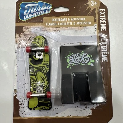 Turbo Wheels Extreme Mini Monopatín y Accesorio Diapasón NUEVO 1/8 Escala Juguete Foto 1 de 4