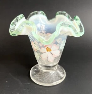 Fenton Meadow Beauty Painted Green Pink Opalescent Ruffle Vase Signed L Lucas 4" - Picture 1 of 6