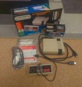 Nintendo NES Mini Classic Console Boxed And Complete Plus Extra Controller 