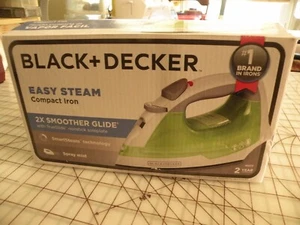 NIB BLACK&DECKER Easy Steam Anti-Drip Compact Steam Iron Green IR02V SPRAY MIST - Picture 1 of 5