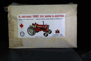 1/16 Scale Models Farmall 1206 Wide Front Tractor Ontario Toy Show 1993 8th - Picture 1 of 16