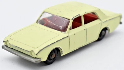Matchbox Ruote Regolari n. 45 Ford Corsair giallo pallido base non... - Immagine 1 di 4