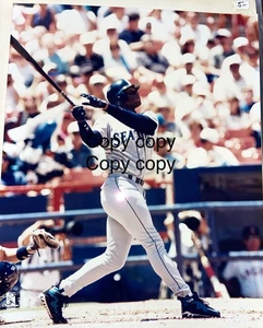 Ken Griffey Jr. Seattle Mariners MLB Licensed 8x10 Photo 1997 Players Choice - Picture 1 of 3