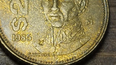 $20 Pesos Guadalupe Victoria Mexico 1985 Variante cola de rata con G separada - Image 1 of 3