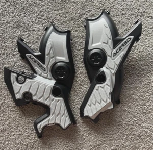 YAMAHA TENERE 700 WORLD RAID 2022-2023 ACERBIS FRAME GUARDS BLACK/SILVER - Picture 1 of 2