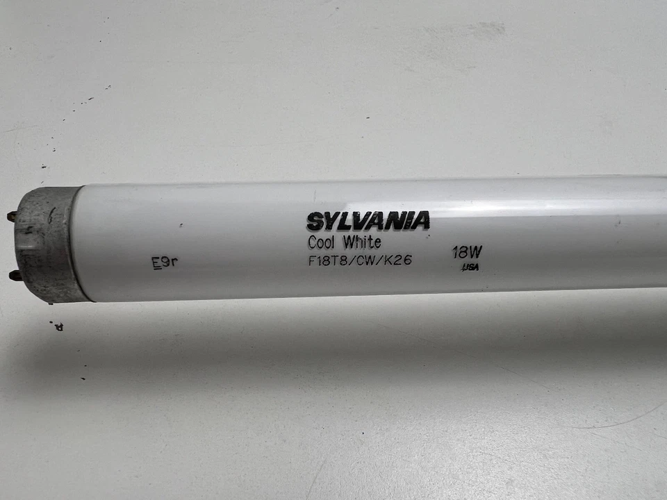 SYLVANIA 23027 F18T8CW/K26 Fluorescent Light Bulb 4200K 26" COOL WHITE - Image 1 of 2