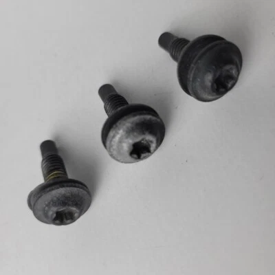 Комплект из 3 оригинальных винтов привода замка защелки двери Pontiac Sunfire 1999-2005 годов выпуска - Изображение 1 из 3