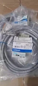1pcs, Omron brand new original limit switch D4C-3320, free shipping - Picture 1 of 4