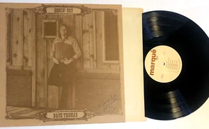 Comin Out by Dave Thomas Lp Signed Autographed Nm - Imagen 1 de 3