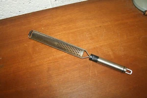 Quality Leifheit Food Grater in Stainless Steel ~VGC ~16" Long (DEB6) - Picture 1 of 3