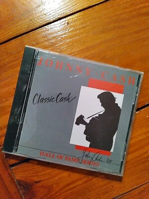 Johnny Cash - Classic Cash: Hall of Fame Series (CD) - 1988 - Image 1 of 4