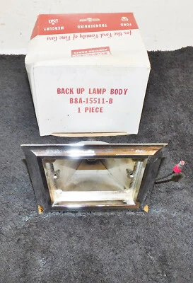 1958 Ford Custom Fairlane 500 Victoria Skyliner Conversível NOS CORPO DA LÂMPADA DE BACKUP - Imagem 1 de 4