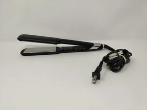 Babyliss Pro Titanium 1 1/2” Hair Straightener Model BT131T Black USED - Picture 1 of 11