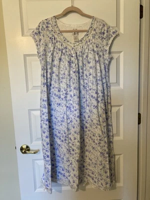 Camisón para mujer Aria 100 % algodón manga corta cuello redondo bordado botón K Foto 1 de 4