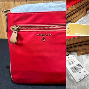 Michael Kors hellrote Nylon Kelsey große Umhängetasche neu mit Etikett - kostenloser Versand - Bild 1 von 11