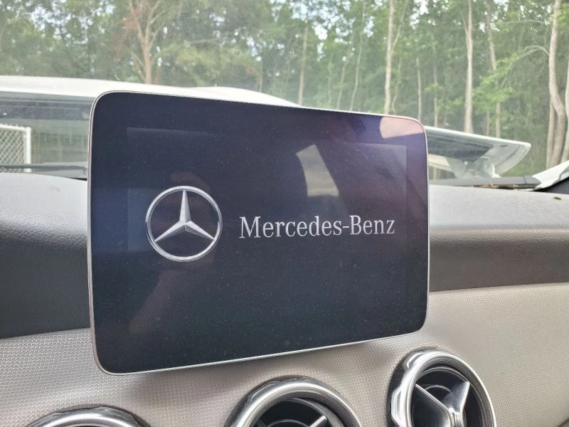 2018 2019 2020 Mercedes-Benz GLA250 OEM Infotainment Screen Display A1669001420 - Image 1 of 4