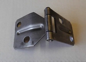 Bisagra capó LADA 2105 NOVA 2105-8407010 - Imagen 1 de 1