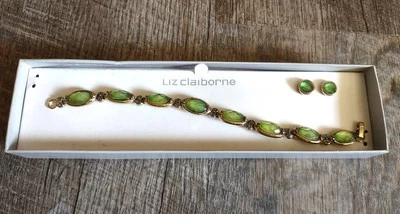 Juego de PULSERA Y PENDIENTES Liz Claiborne, Piedras Verde Claro Foto 1 de 4